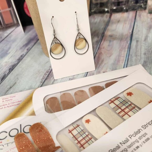 Retired Color Street Bundle- Fall - Picture 6 of 6